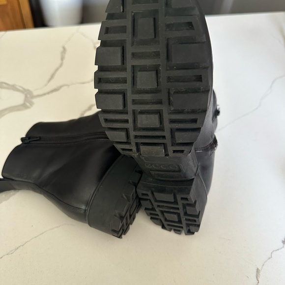 Ecco Mootray Boot - Picture 5 of 7